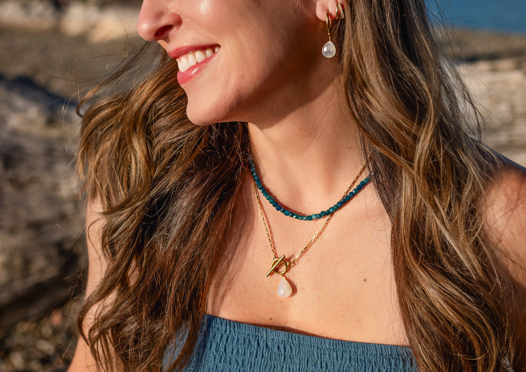 Blue Apatite Gemstone Beaded Necklace |  Gold Toggle Clasp | Removable Pearl